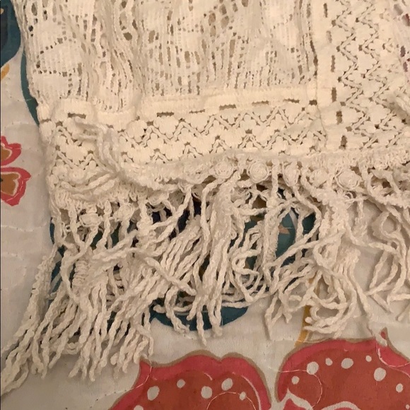 Short sleeved crocheted kimono - Picture 3 of 4